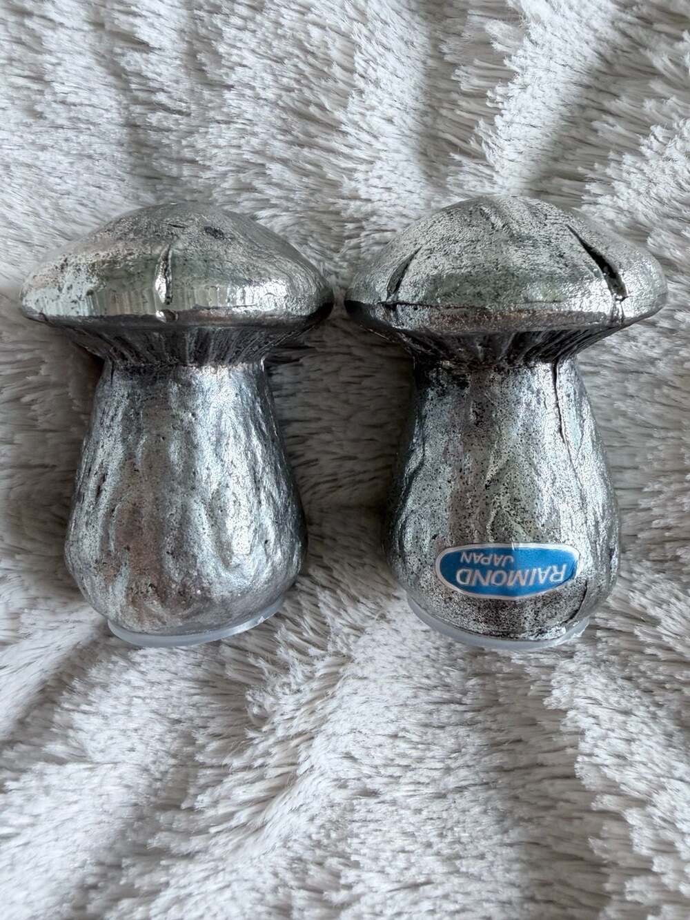 Raimond Japan Vintage Silver-Tone Metal Mushroom Salt and Pepper Shaker Set